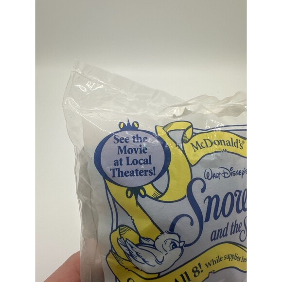 1992 McDonald’s Snow White Queen/Witch Happy Meal Toy – Sealed - Picture 5 of 10